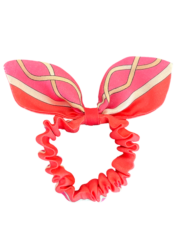 TAKA SCRUNCHIE